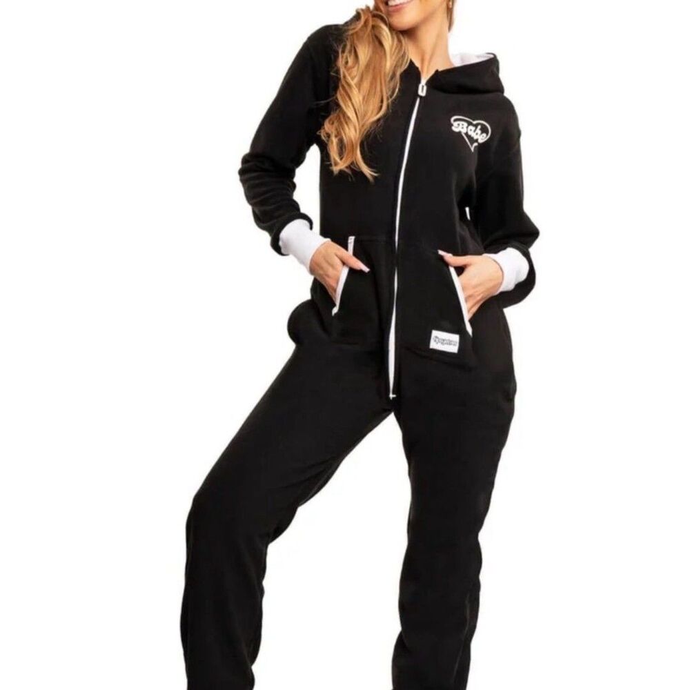 Tipsy Elves Women’s Bachelorette Babe Jumpsuit Black Graphic Romper Sz L NWT